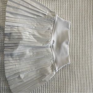 Alo Yoga tennis skirt